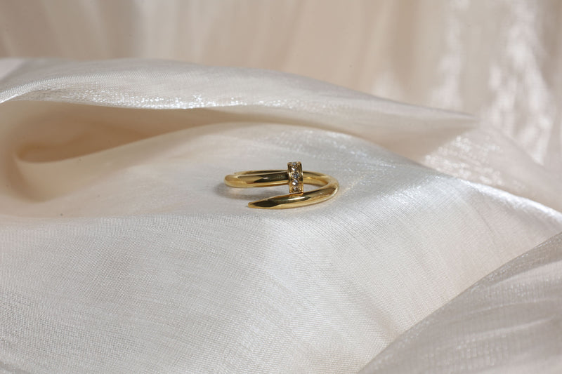 Pavé Nail Head Ring - Gold